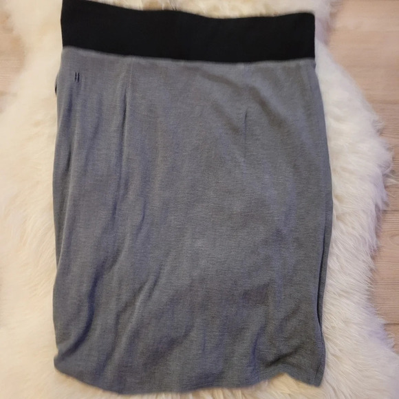 KIT and ace Amelie skirt heather grey and black stretchy size 10 - Picture 3 of 8